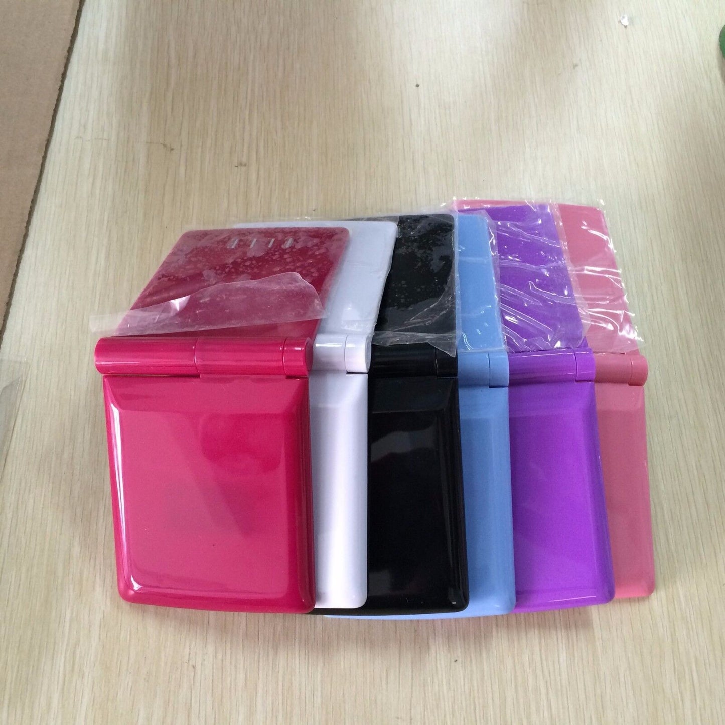 Makeup Cosmetic Folding Portable Compact Pocket Mirror with 8 LED Lights Lamps