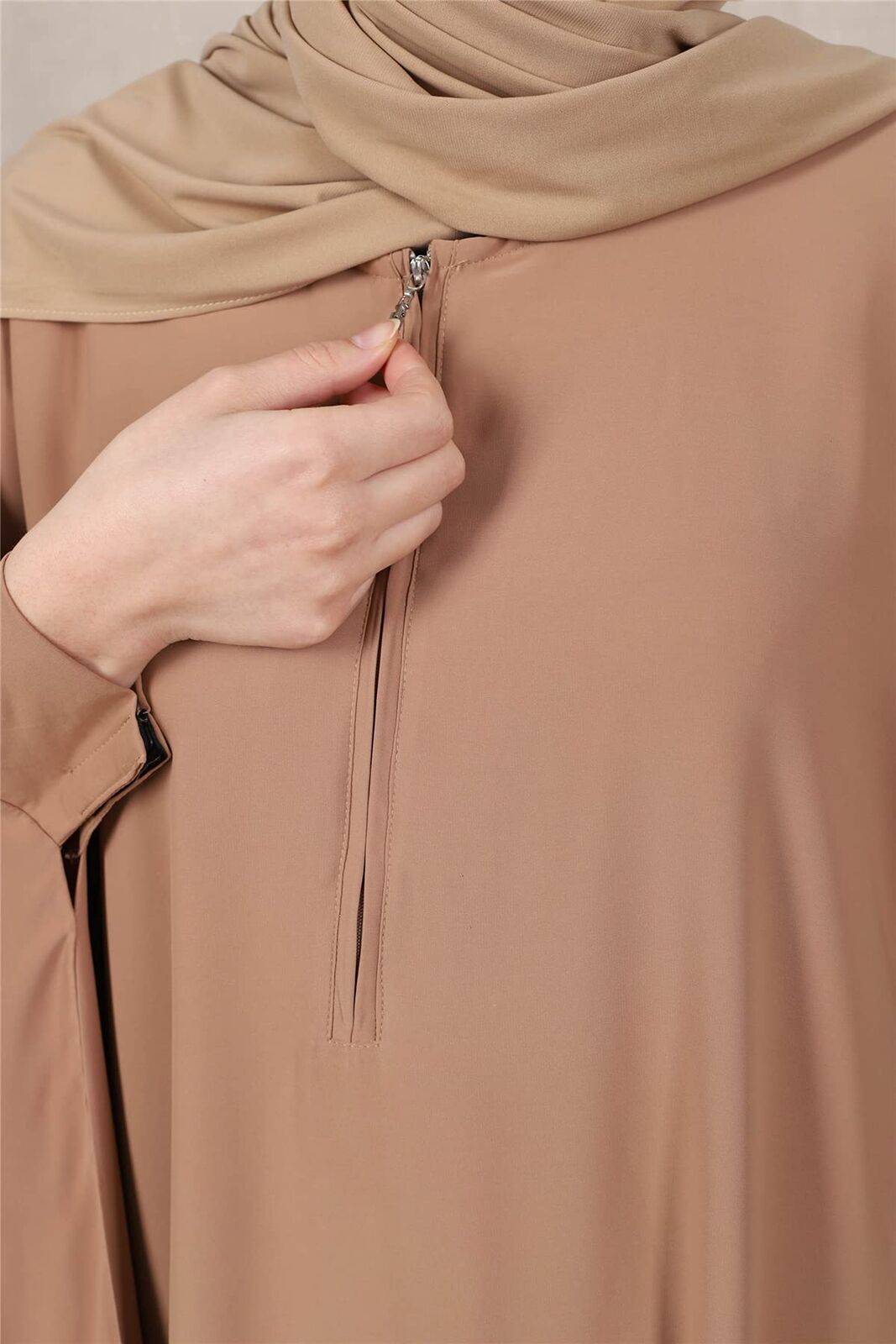 Women Muslim One-Piece Loose Crewneck Long Dress Plus Thobe with Zipper