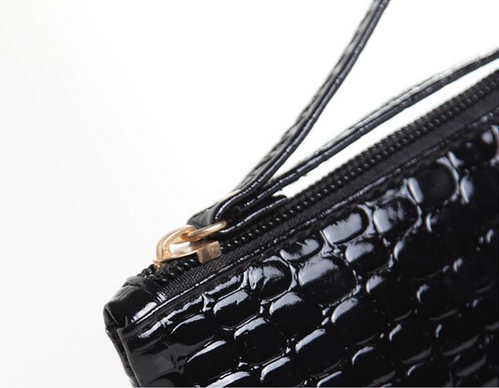 Crocodile/Stone Pattern Envelope Synthetic Leather Clutch Wrist/Shoulder Bag