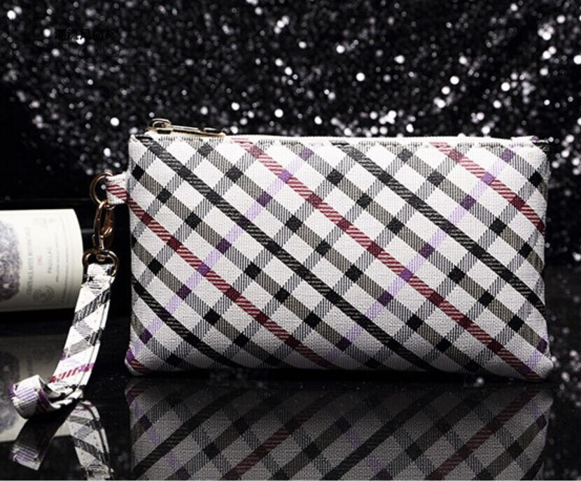 Envelope Style Fashion Unique Check Pattern Clutch Wrist Bag with Wrist Band