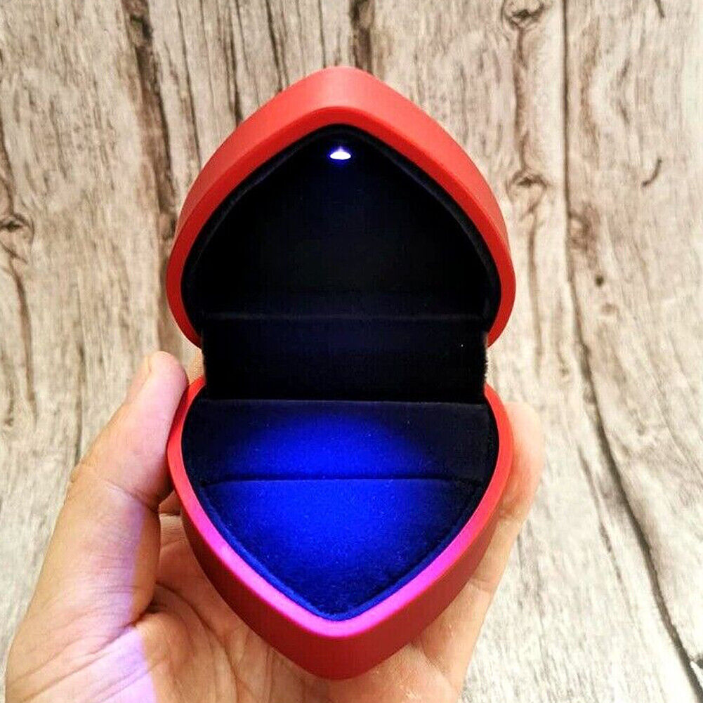 US 1-2 Diamond Ring Box LED Light Velvet Jewelry Gift Wedding Proposal Organizer