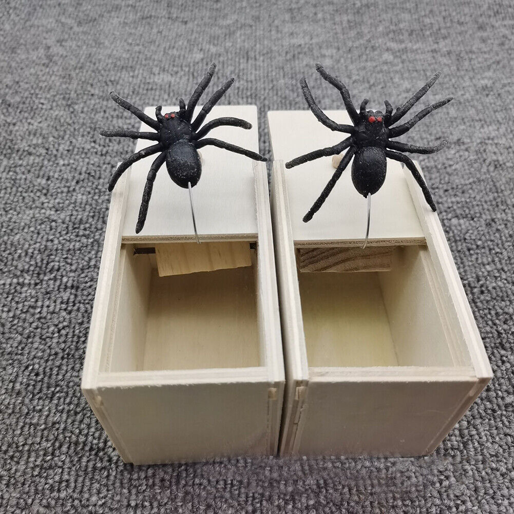 US 1-2 Pc Spider Scare Prank Box Handcrafted Novelty Present Wooden Surprise Box