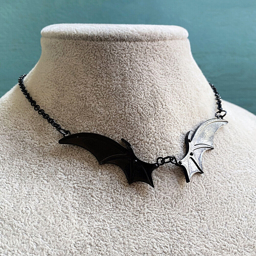 US 2-4 Pcs Black Silver Gothic Bat Wing Pendant Necklace Halloween Holiday Gift