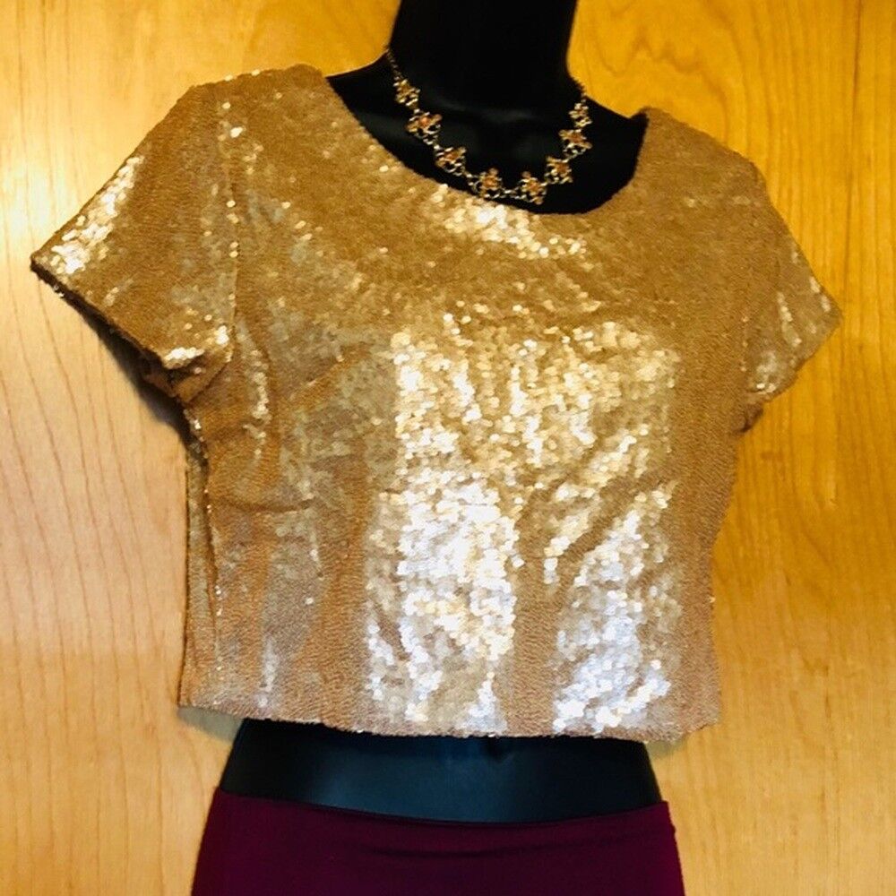 Haoduoyi Sequin Crop Top NWT