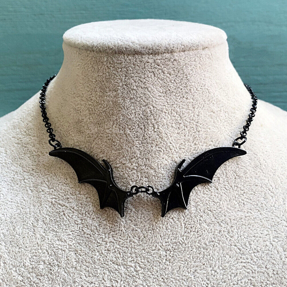 US 2-4 Pcs Black Silver Gothic Bat Wing Pendant Necklace Halloween Holiday Gift