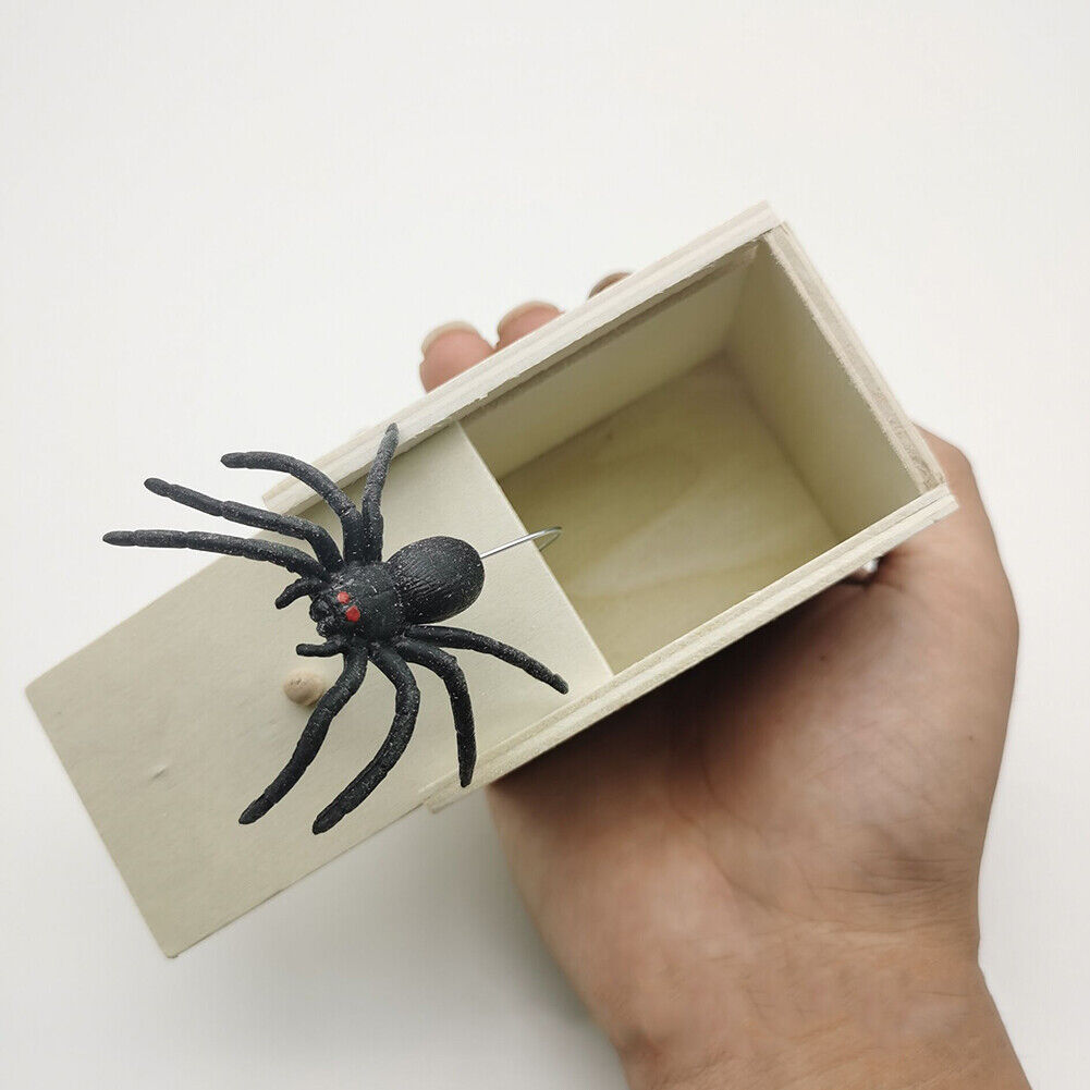 US 1-2 Pc Spider Scare Prank Box Handcrafted Novelty Present Wooden Surprise Box