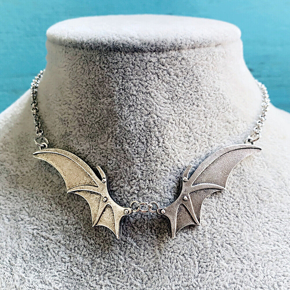 US 2-4 Pcs Black Silver Gothic Bat Wing Pendant Necklace Halloween Holiday Gift