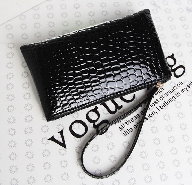 Crocodile/Stone Pattern Envelope Synthetic Leather Clutch Wrist/Shoulder Bag