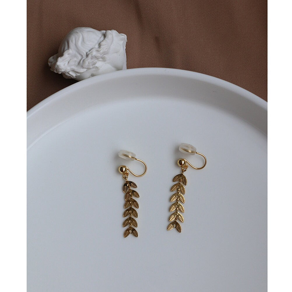 US Gold Leaves Long Dangle Non-Piercing Cilp-on Earrings Luxury Gold Plated Anti Tarnish w/ Pad